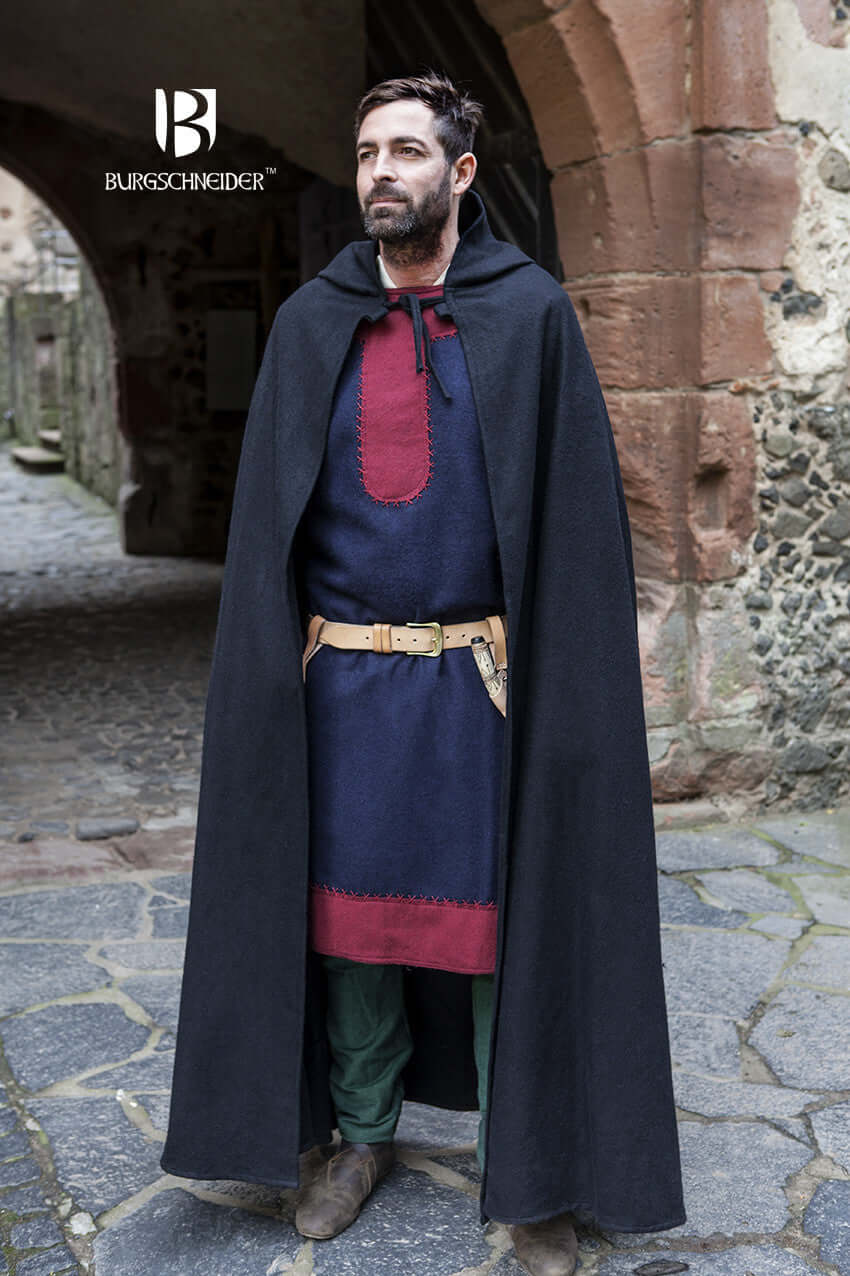 Wool Hooded Cloak Hibernus