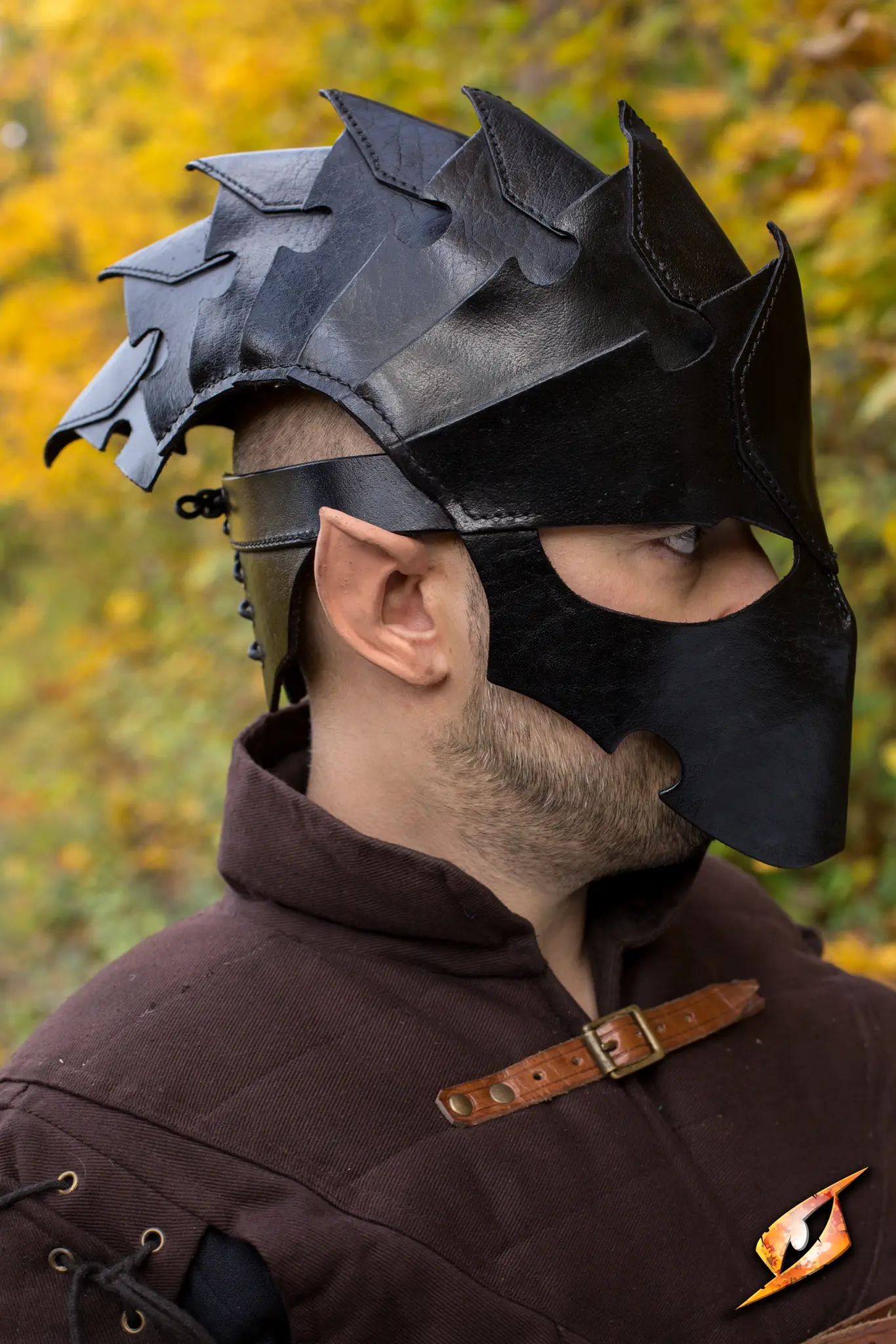 Assassin Helmet - Image 4