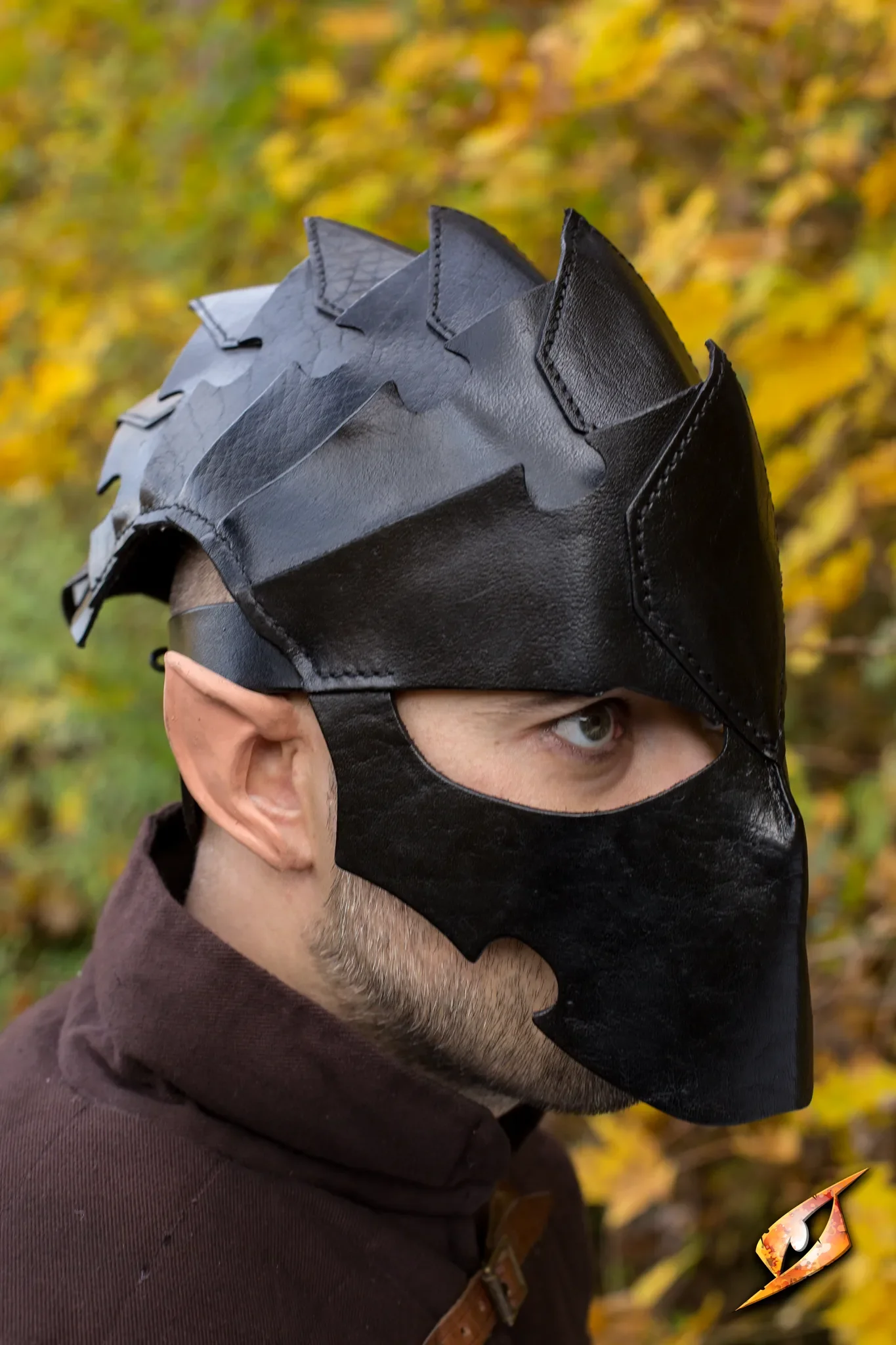 Assassin Helmet - Image 5