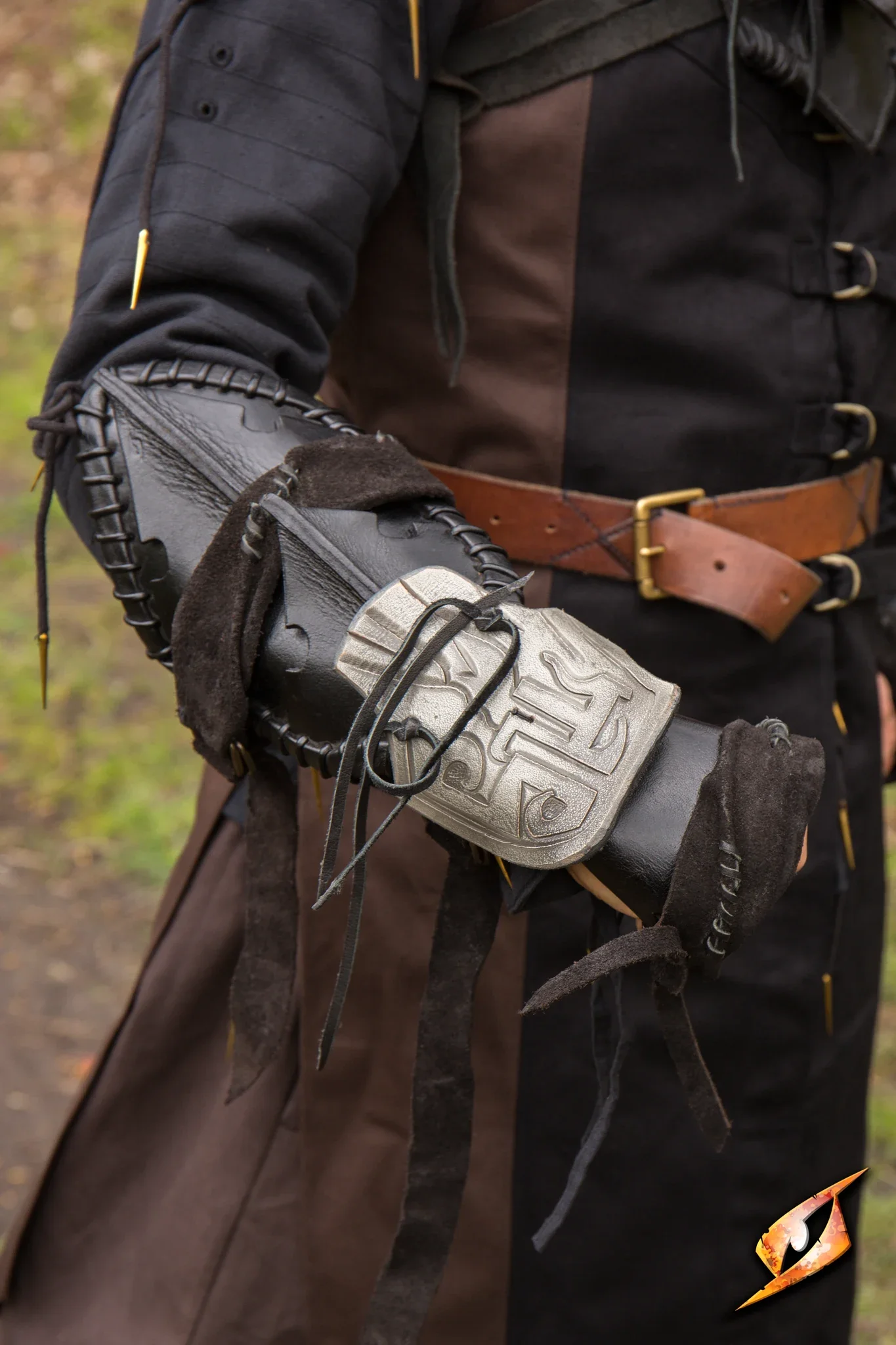 Bone Bracer