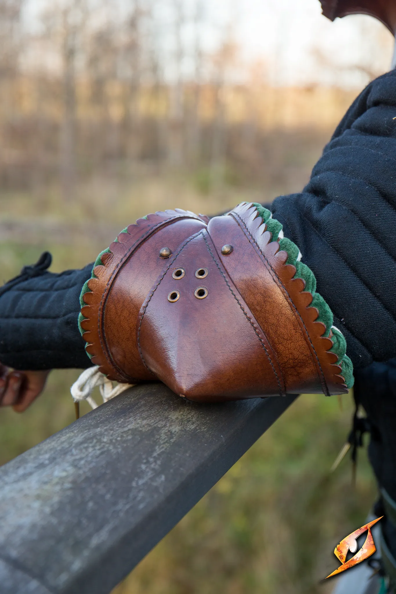 Noble Leather Couter - Image 8