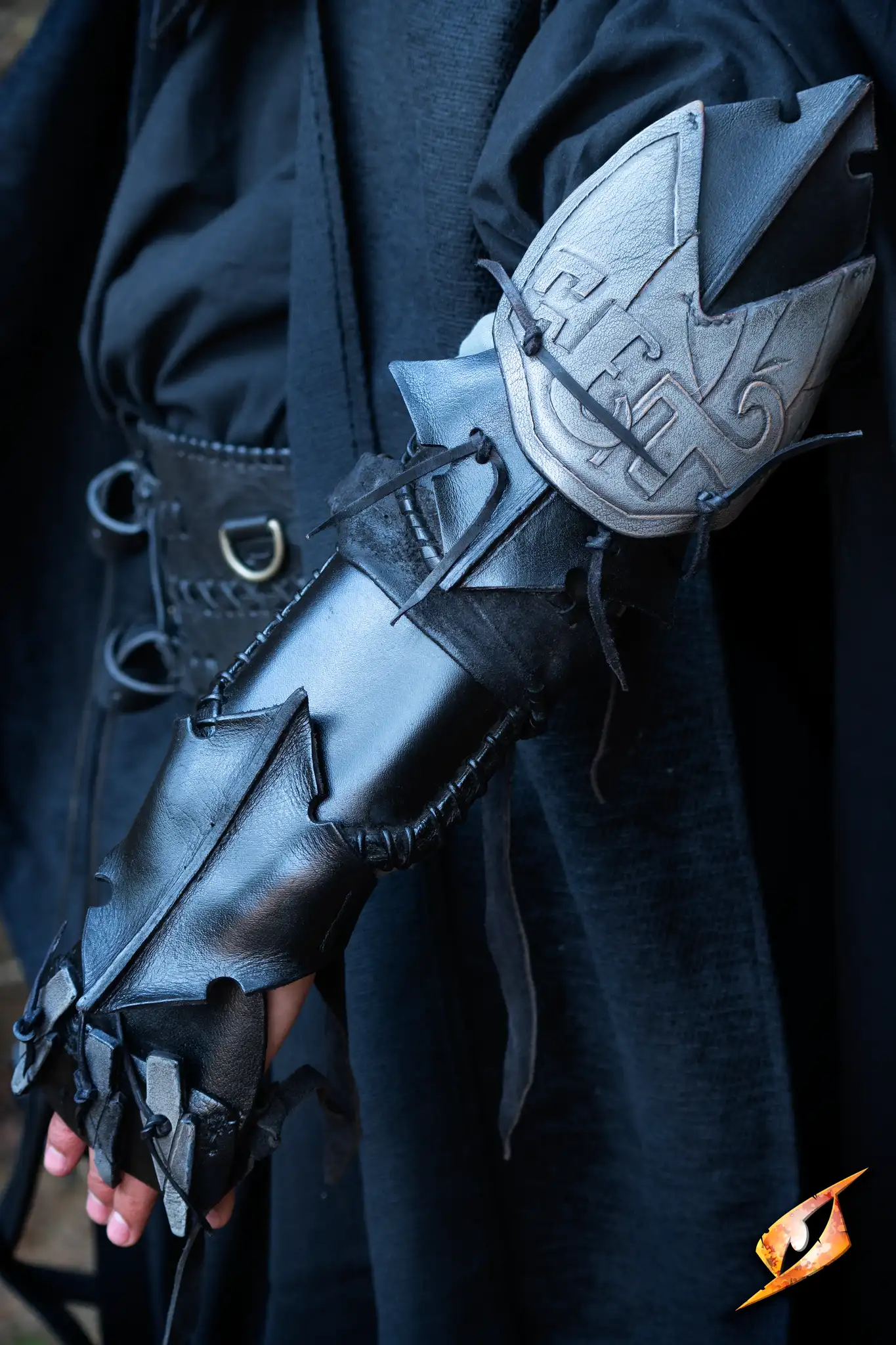 Claw Bracer - Image 6
