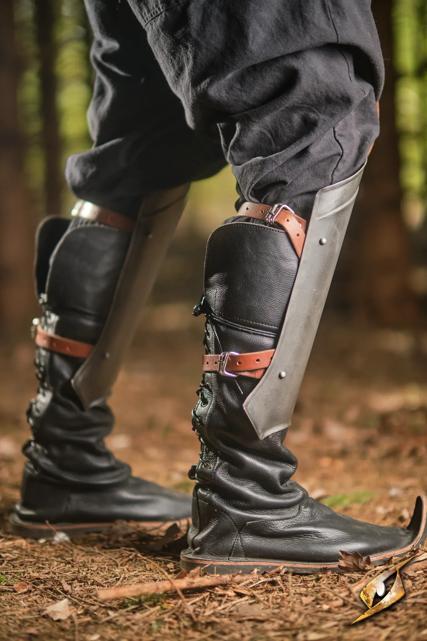 Scout Leg Guard - Image 11