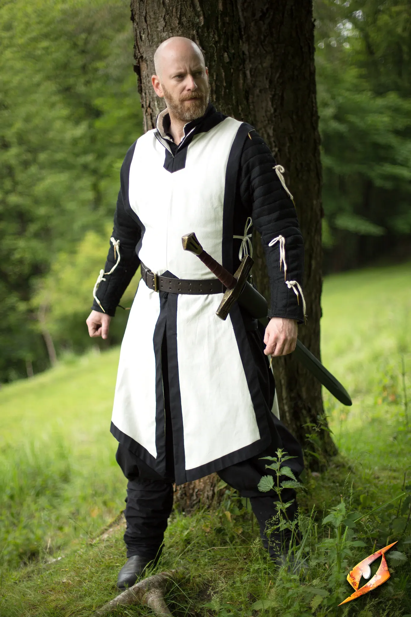 Basic Tabard - Image 19
