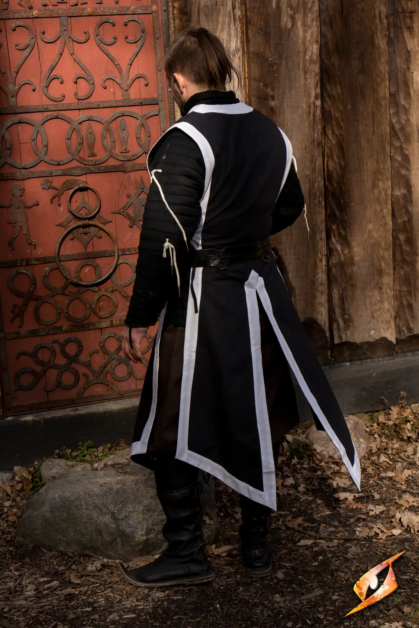 Basic Tabard - Image 31