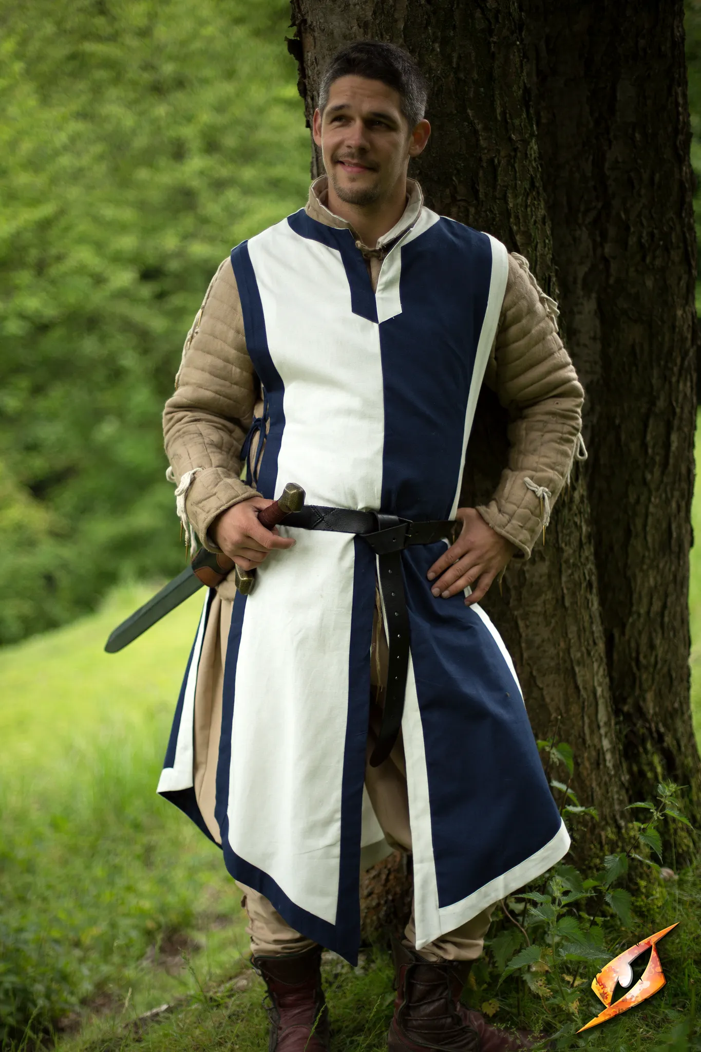 Basic Tabard - Image 44