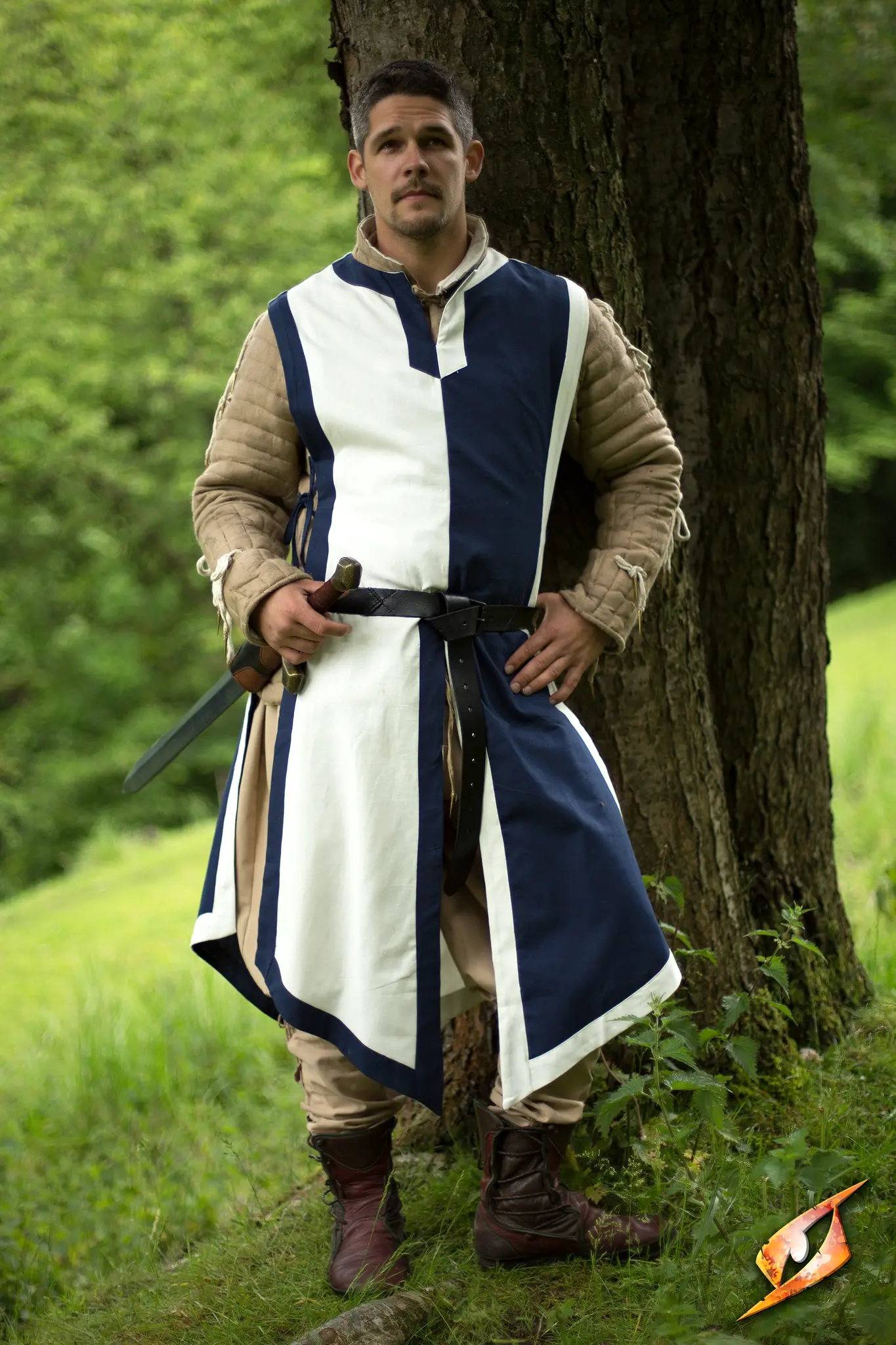 Basic Tabard - Image 45