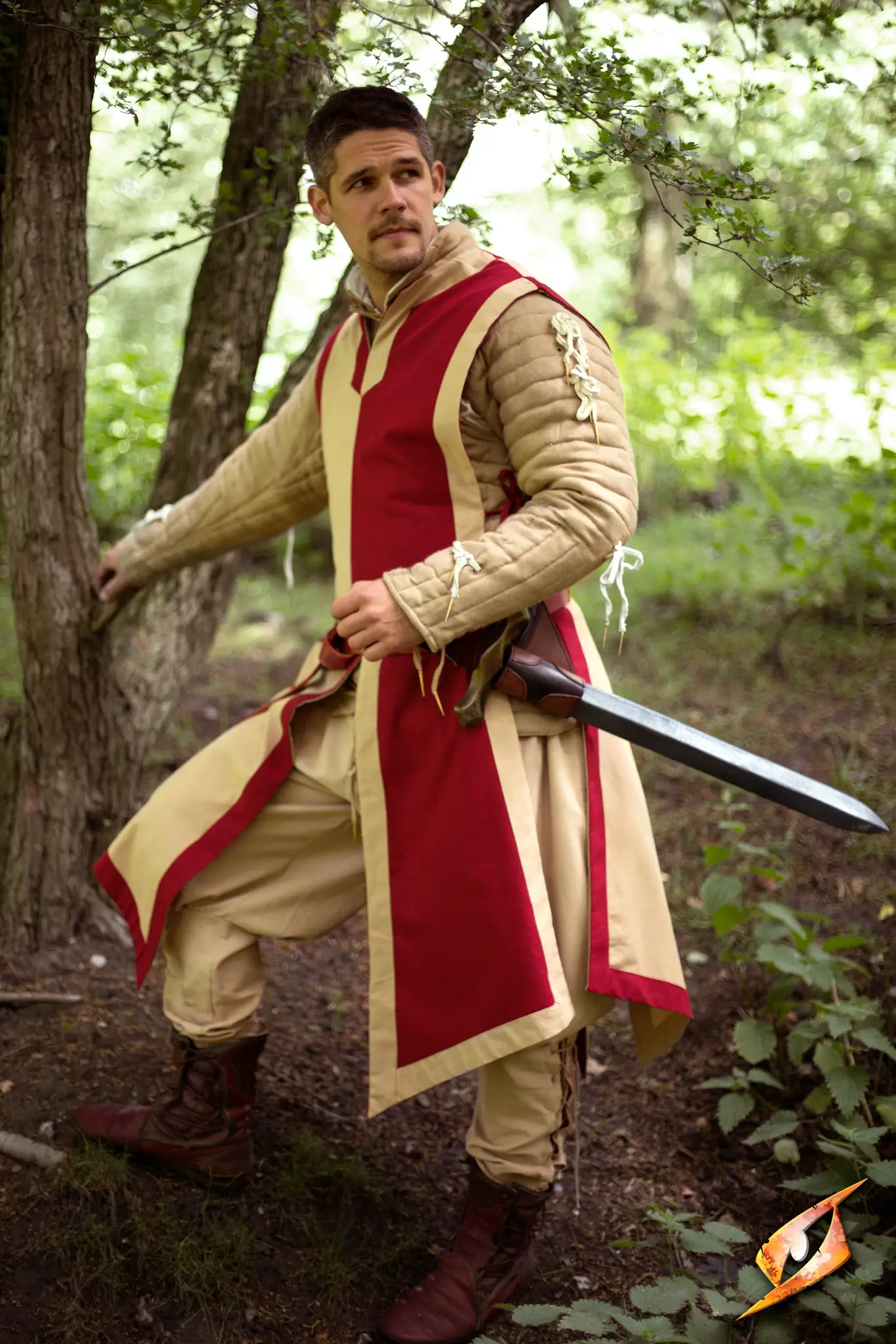 Basic Tabard - Image 6