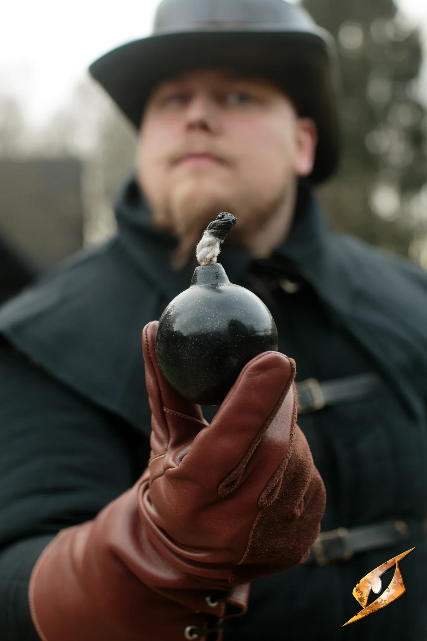 Hand Bomb - Image 3