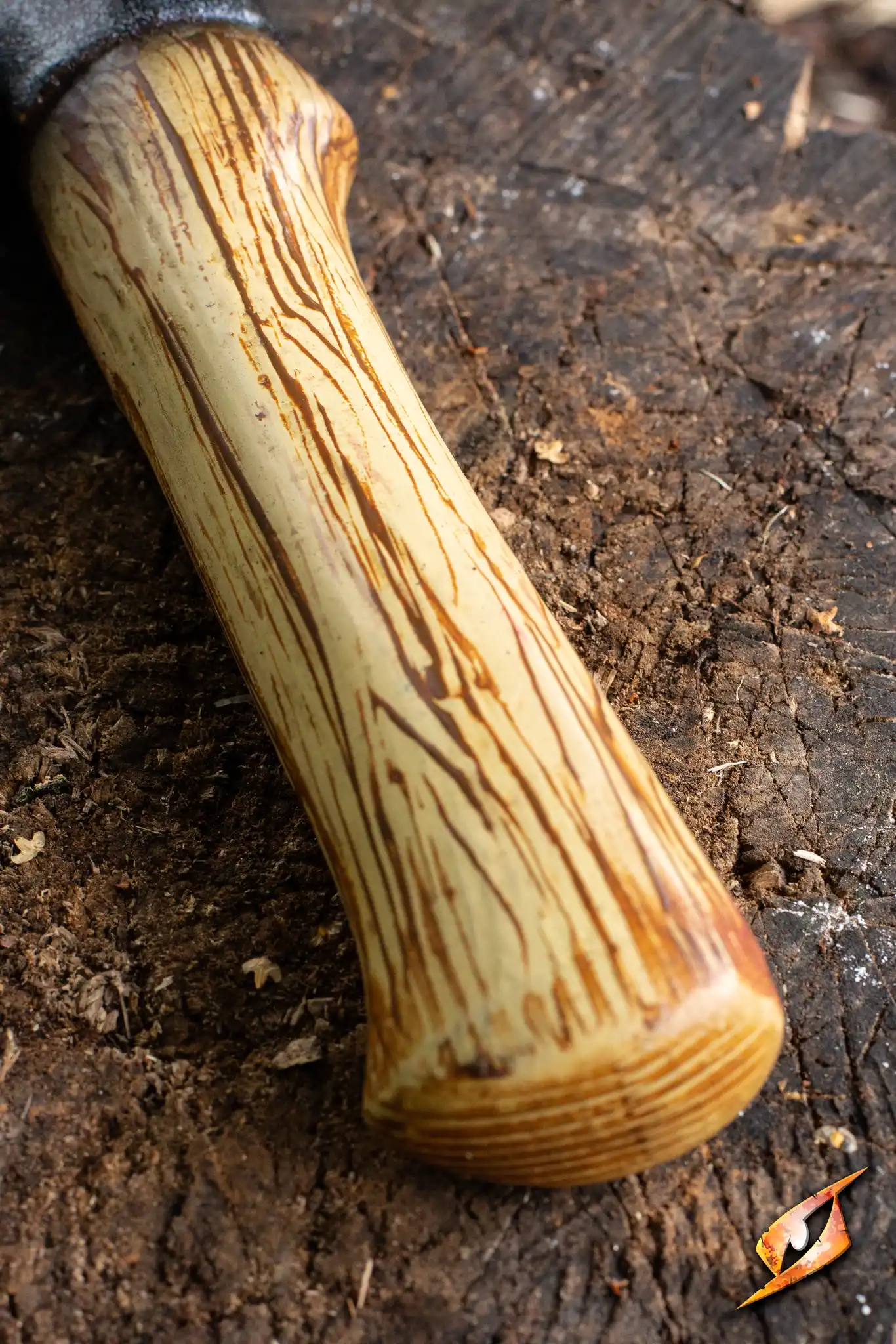 Woodsman Throwing Axe - Image 3