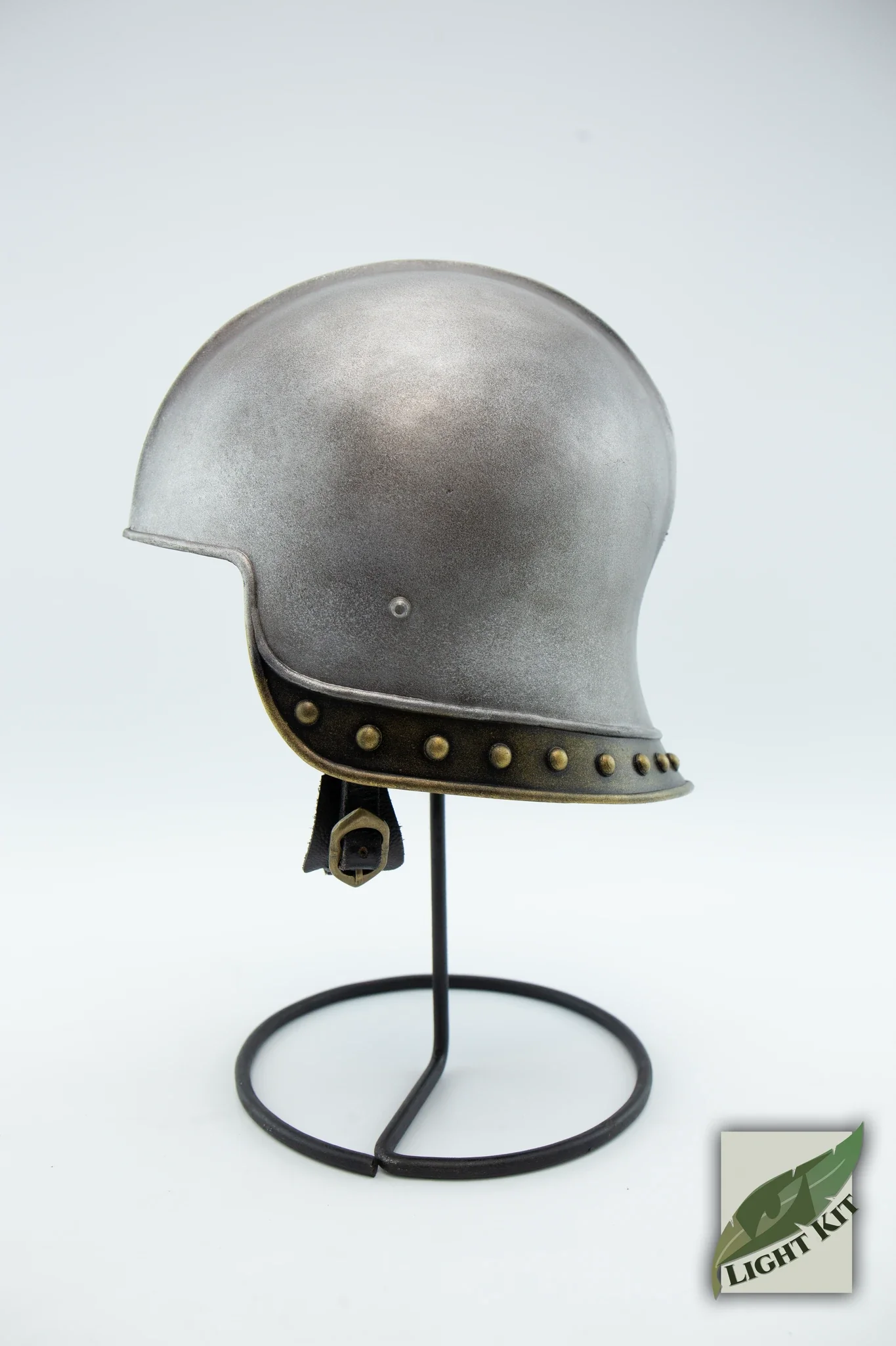 Knightly Helmet - Image 6