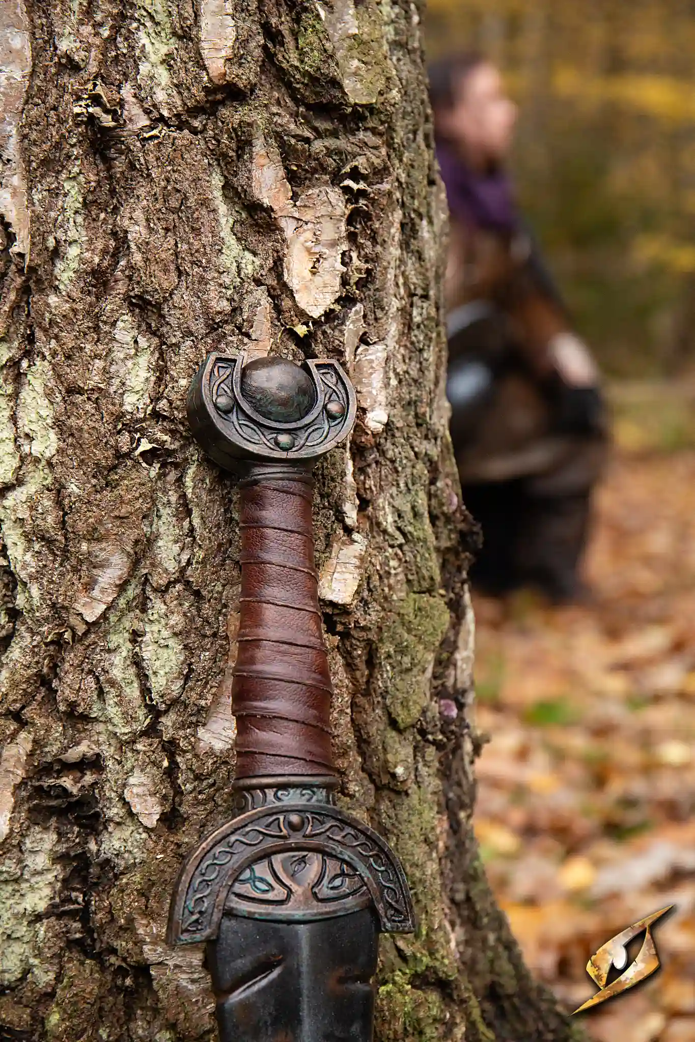 Battleworn Celtic Leaf Sword - Image 22
