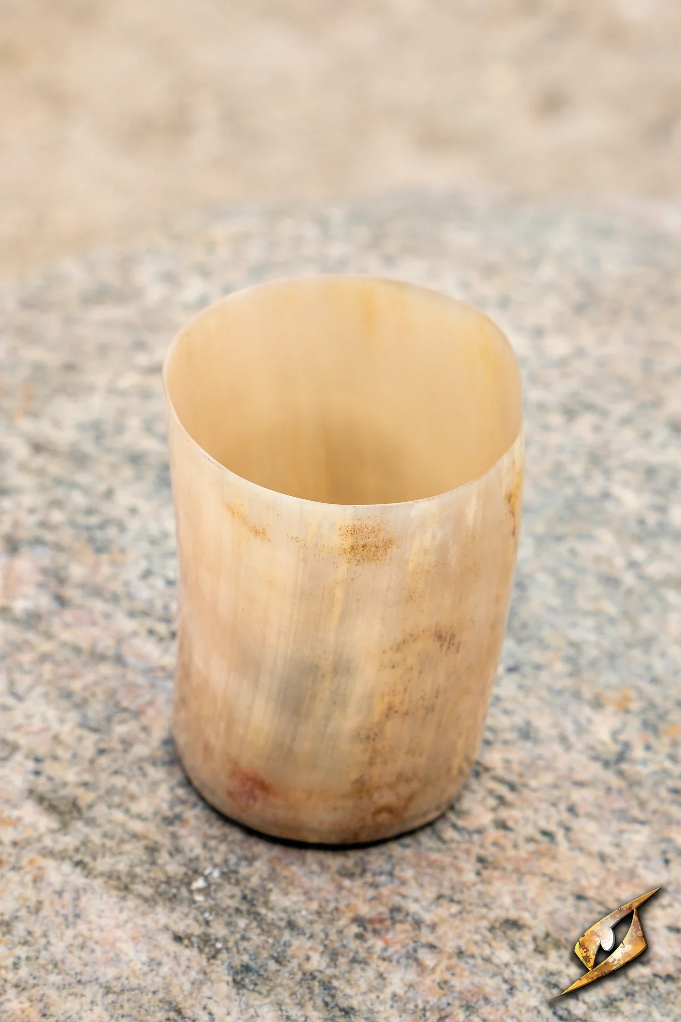 Trader Horn Cup - Image 6