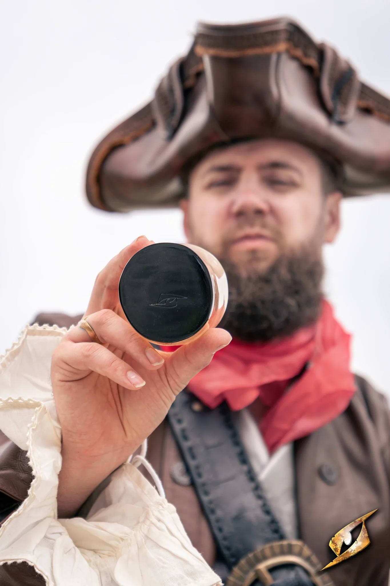 Trader Horn Cup - Image 8