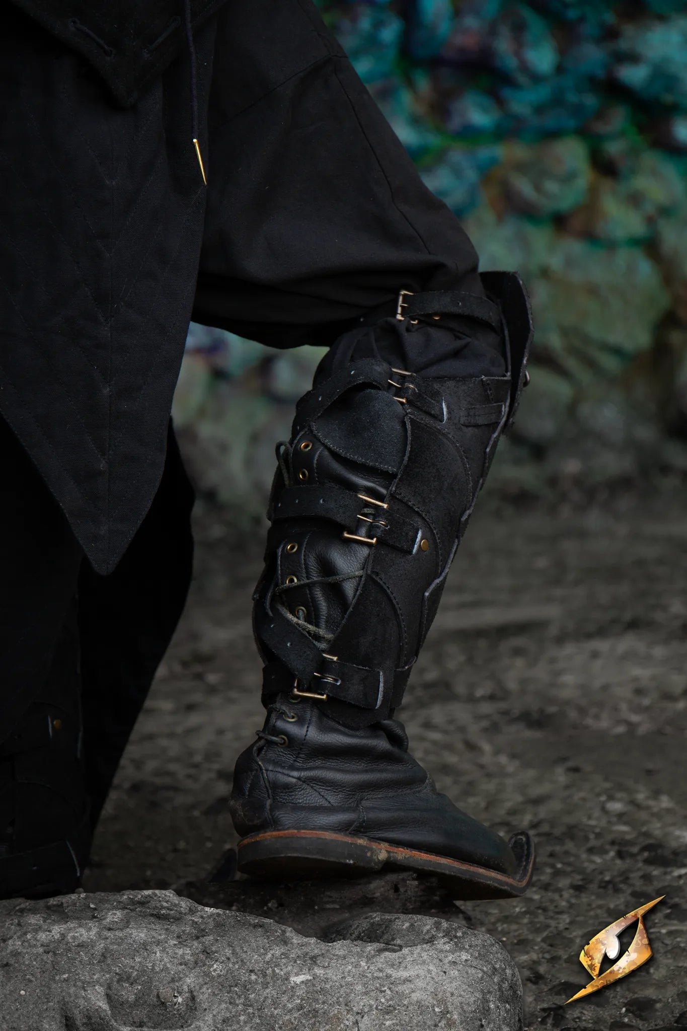 Shadow Greaves Suede - Image 3