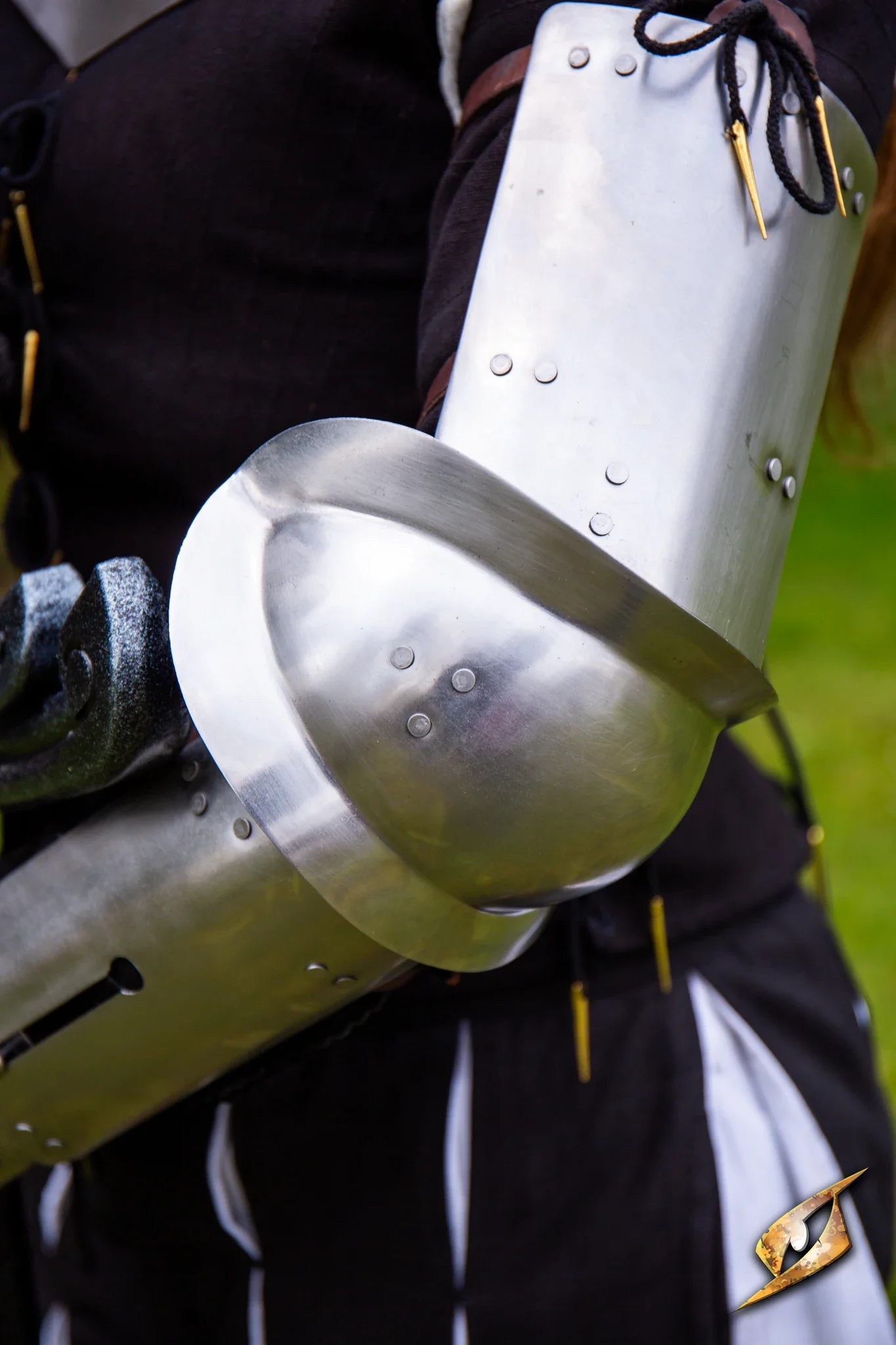 Landsknecht Vambraces - Image 20