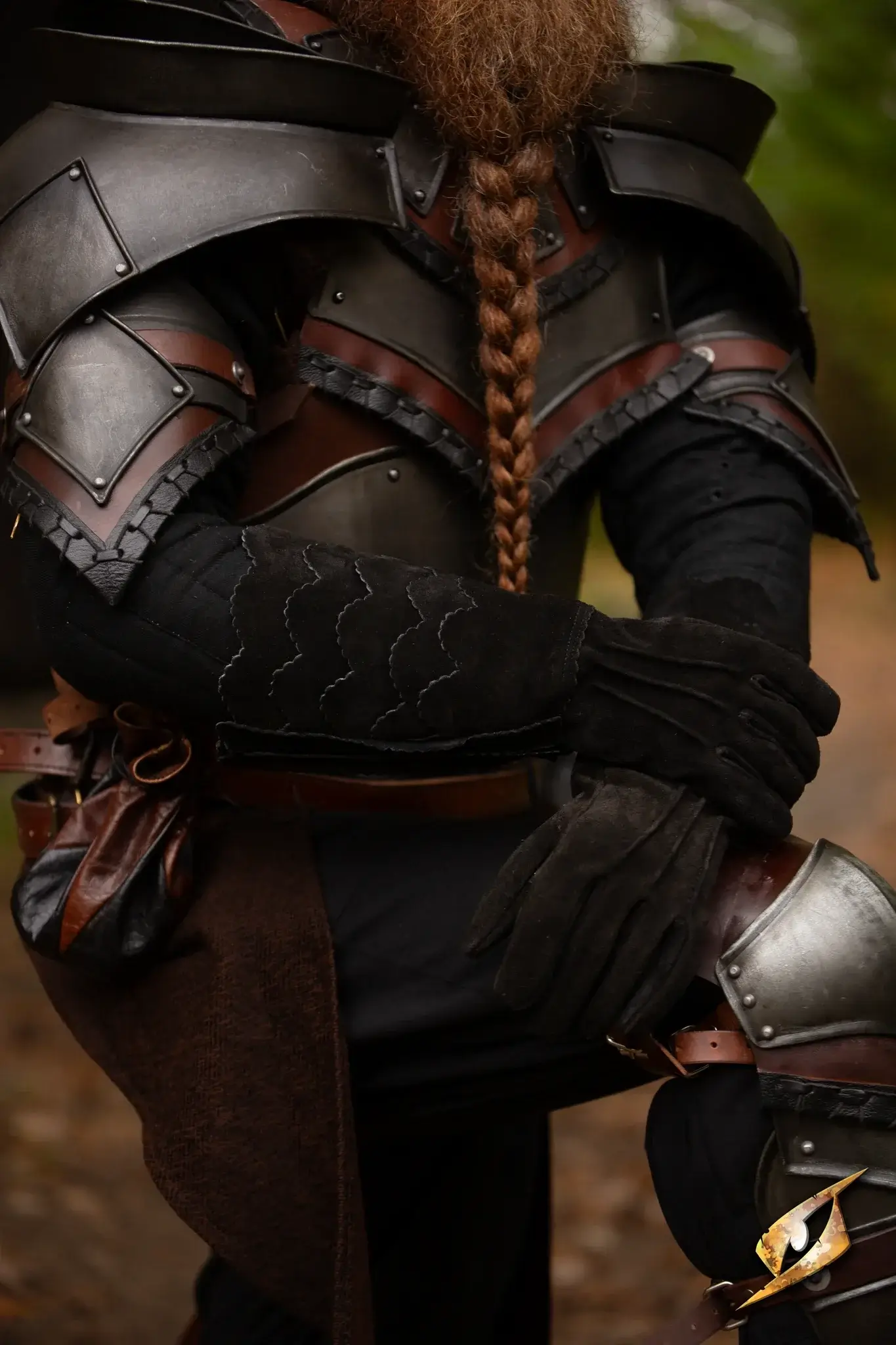 Scales Gloves - Suede - Image 4