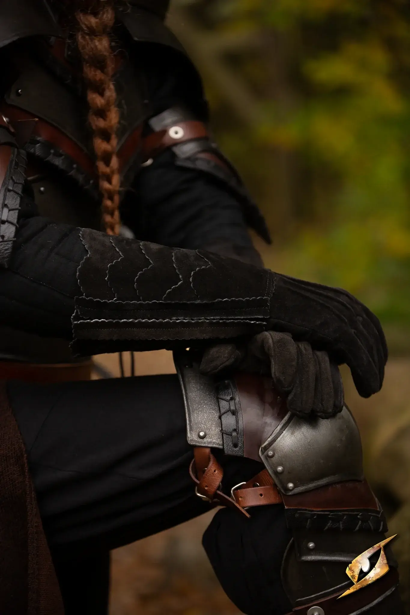 Scales Gloves - Suede - Image 5